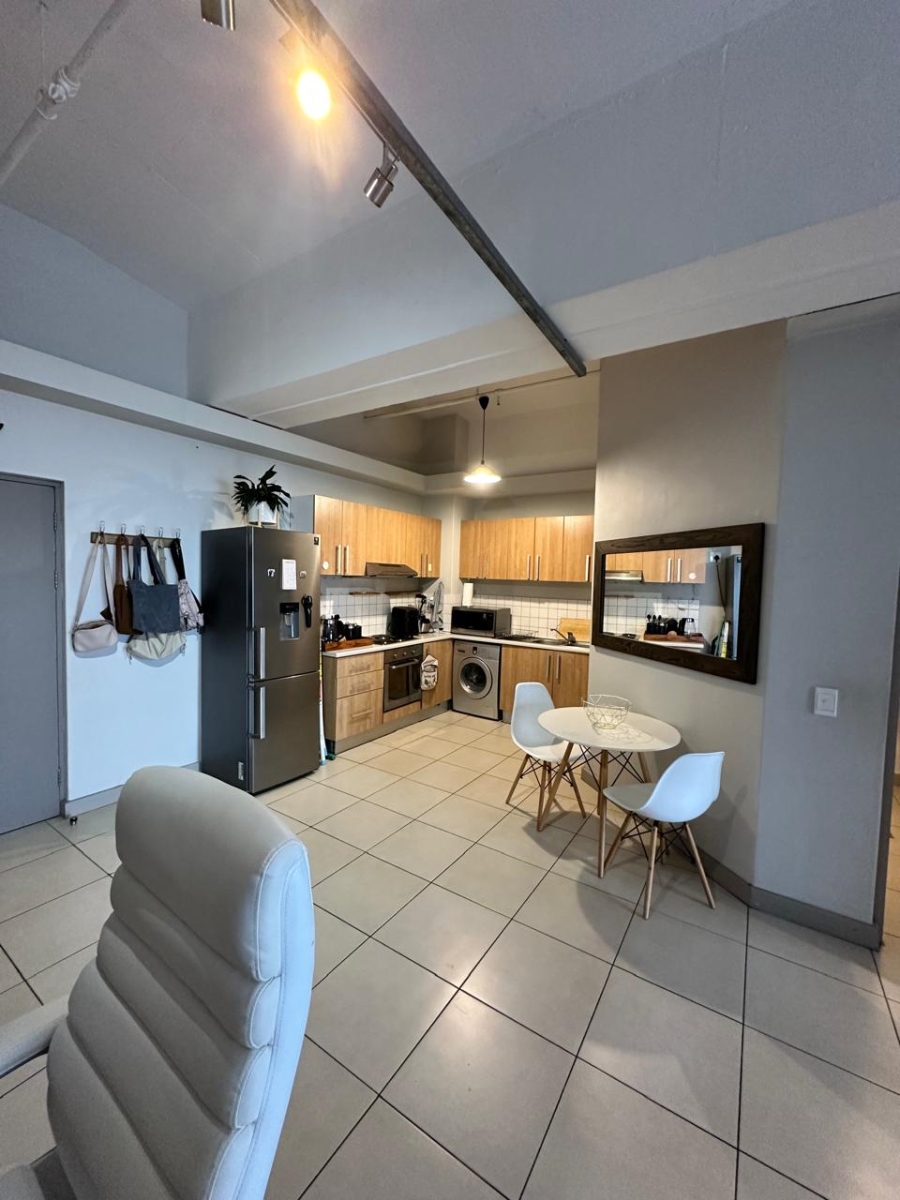To Let 1 Bedroom Property for Rent in Woodstock Western Cape